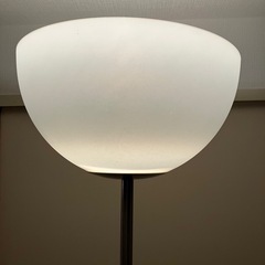 IKEAフロアライトの画像