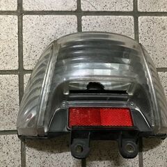 AF34/AF35 ライブディオ　中古リアウインカーテールレンズクリアの画像