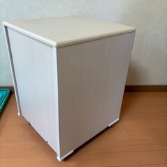 学習机　サイドワゴンの画像