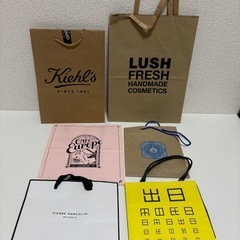 紙バッグ詰め合わせの画像
