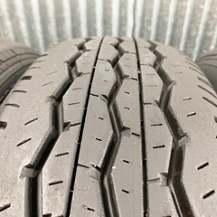 深溝★195/80R15 ハイエース　キャラバン　107/105N LT 2023年製造　信頼のブリヂストン　エコピア　RD613の画像
