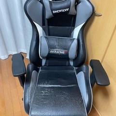 ゲーミングチェアの画像