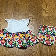 ベビー服70 ワンピースパンツセットの画像