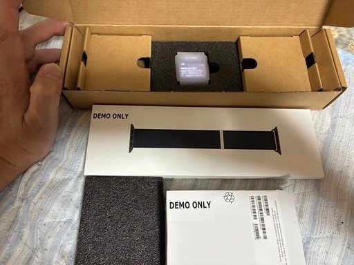 Apple Watch 9！セルラーモデル 45mm デモ機 ミッドナイト バッテリー100%