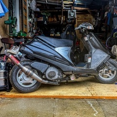 アドレスV100 原付の画像