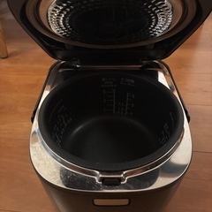 炊飯器の画像
