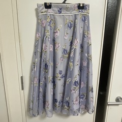 JILL by JILL STUARTのチューリップ柄スカートです☺️