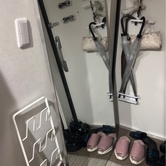 定価2万くらい、ほぼ未使用、鏡、2枚あります、スリッパのやつもい...