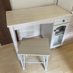 ニトリデスク&スツール
