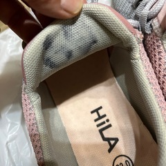 メッシュスニーカーの画像