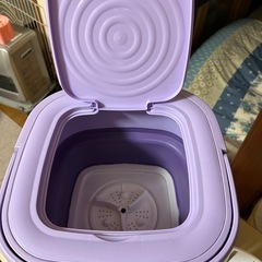 折り畳み式ミニ洗濯機の画像