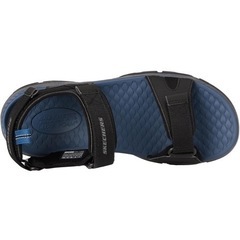 新品　スケッチャーズ サンダルの画像