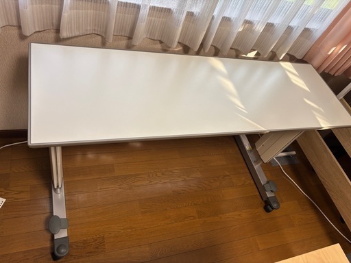 パラマウントベッド　オーバーベッドテーブル中古