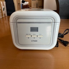 3合炊き電気炊飯器（
指定日時・場所で引取可能な方）