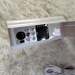 CNET 壁掛け扇風機 CKAJ403WH 30cm人感センサー壁扇〔フラットガード〕 ホワイト CKAJ403WH [リモコン付き]の画像