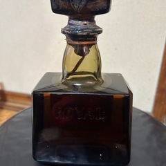 ローヤル記念ボトルの画像