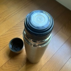 大きな水筒　1L
の画像