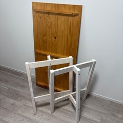 木製テーブル/デスクの画像