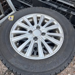 175/70r14スタッドレスタイヤホイール4
本セットの画像