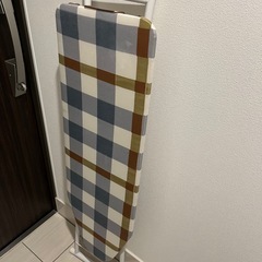 【無料】アイロン台お譲りします（北品川）