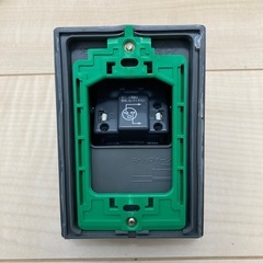 東芝ライテック EV充電専用200Vコンセント DC2333ENの画像