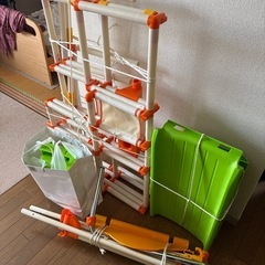 子ども用ジャングルジムの画像