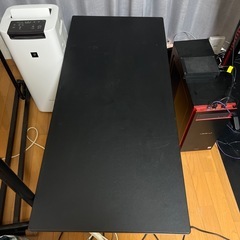 ゲーミングデスク
