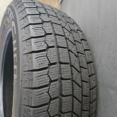205/60R16 スタッドレスタイヤの画像