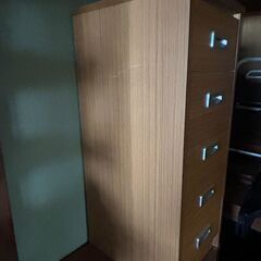 収納棚の画像