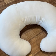 赤ちゃんの城　授乳クッションの画像