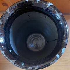 焼物 傘立て　傘入れ　大きな壺　黒　和柄　の画像