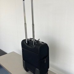 No.7 キャリーバッグ（アマンダ・べランロンドン）の画像