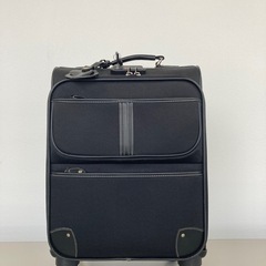 No.7 キャリーバッグ（アマンダ・べランロンドン）の画像