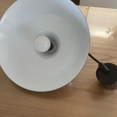 美品！照明ランプシェード　電球付きの画像