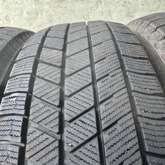 バリ山　BRIDGESTONE ブリジストン　ブリヂストン　VRX3 195/65R15 スタッドレス　タイヤ　2021年製　15インチ　プリウス　セレナ　などの画像