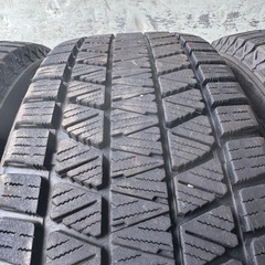 バリ山　BRIDGESTONE ブリジストン　DM-V3 225/65R17 スタッドレス　タイヤ　2020年製　17インチ　ヴァンガード　ハリアーなどの画像