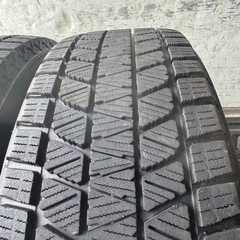 バリ山　BRIDGESTONE ブリジストン　DM-V3 225/65R17 スタッドレス　タイヤ　2020年製　17インチ　ヴァンガード　ハリアーなどの画像