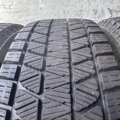 バリ山　BRIDGESTONE ブリジストン　DM-V3 225/65R17 スタッドレス　タイヤ　2020年製　17インチ　ヴァンガード　ハリアーなどの画像