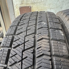 走行少　BRIDGESTONE ブリヂストン　ブリジストン　VRX2 165/65R15 スタッドレス　タイヤ　2022年製　15インチ　デリカD2 などの画像