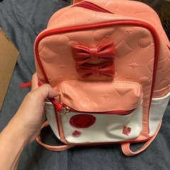 ピンクのバックの画像
