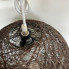 ボール型シーリングライトの画像