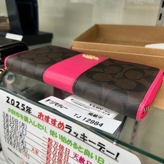 リユースのサカイ東金店 COACH ピンク長財布 美品です！ TJ12984の画像