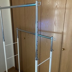 ハンガーラック　高さ調整可能
　　の画像