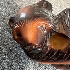 木彫りの熊　くまの置物　木製　小物入れ　アンティーク　彫刻品　ビンテージの画像