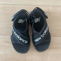 new balance　ニューバランス　17cm キッズサンダルの画像