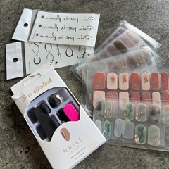 【美品】つけ爪＆ネイルシールセット