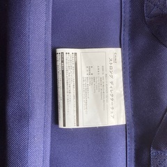 折りたたみイスの画像