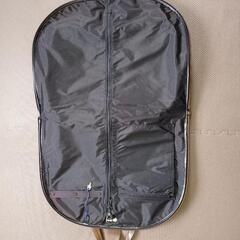 BURBERRYバーバリーガーメントバッグの画像