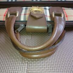 BURBERRYバーバリーガーメントバッグの画像