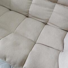 ソファー　ファブリック　ベージュ　の画像